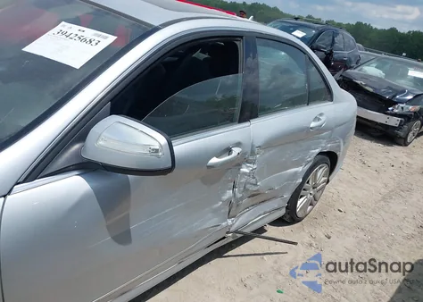 2009 Mercedes-Benz C 300 Luxury/Sport z USA, uszkodzony, nr VIN WDDGF54XX9R052607